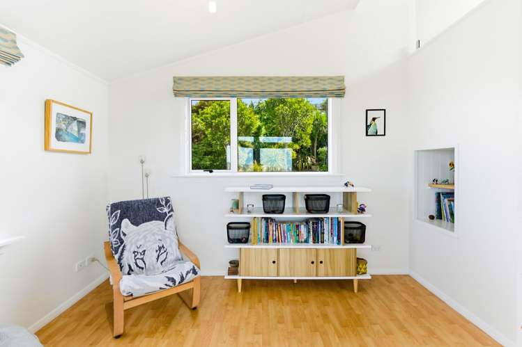 37 Earls Road St Clair_12