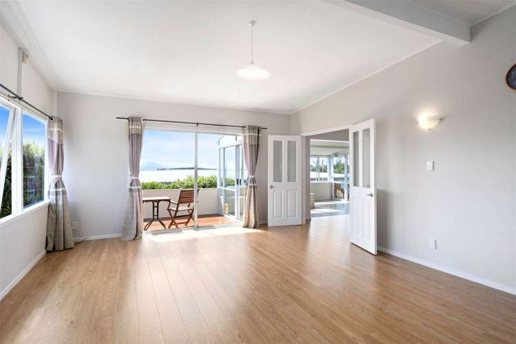 63 Parr Terrace Castor Bay_8