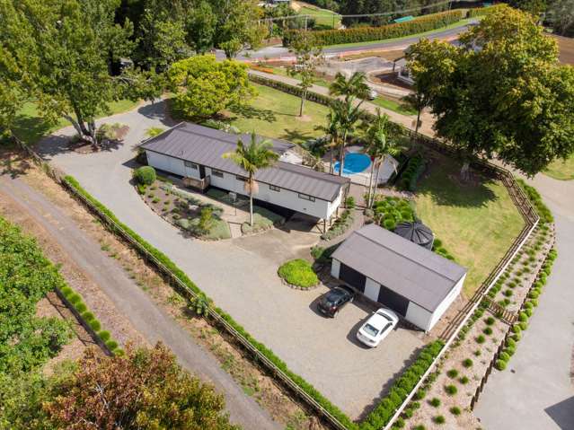 Family Living With A Pool In Prime Location