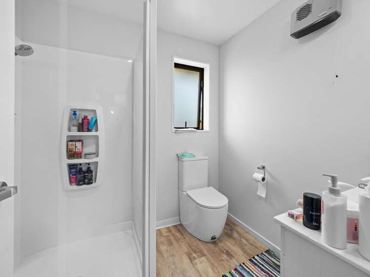 21A Strowan Avenue Elgin_19