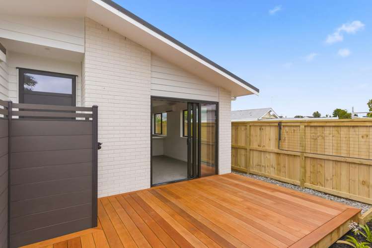 2/19 Clark Street Levin_21