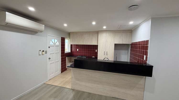 2/55 Ennis Avenue Pakuranga Heights_10