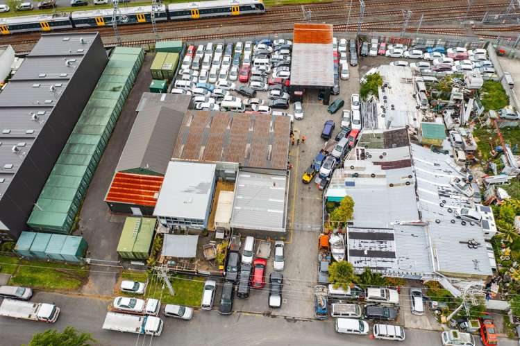 3/5 Rabone Street Henderson_13