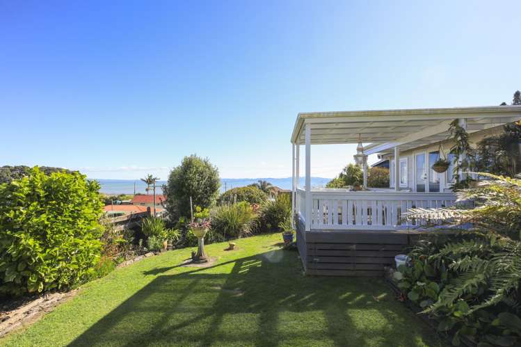13 Trotter Avenue Waiomu_15