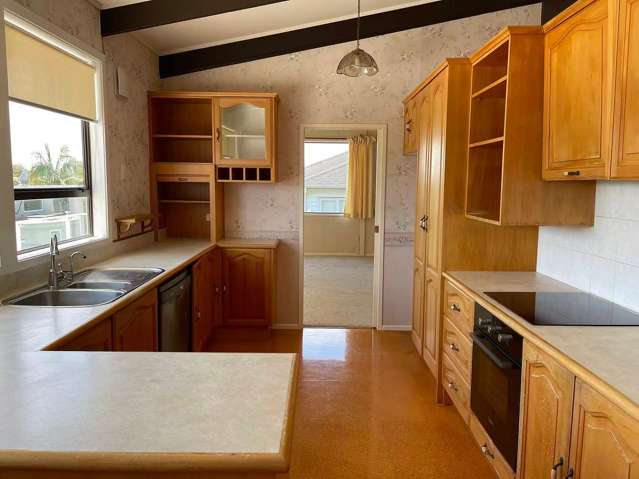 17 Waller Avenue Bucklands Beach_2