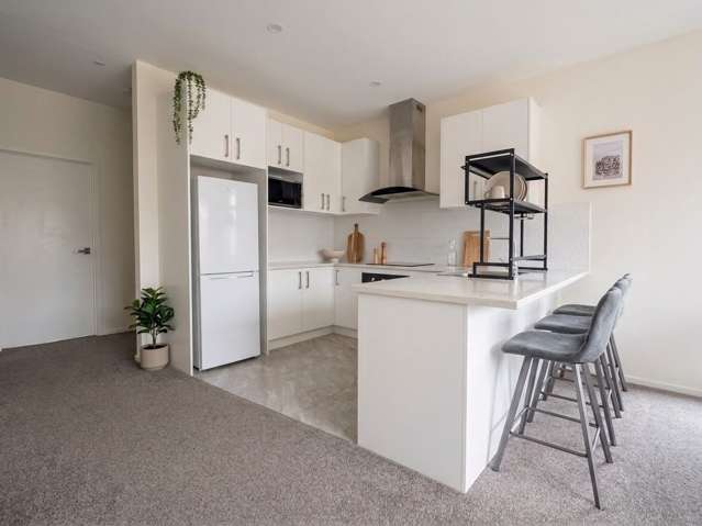 FOR RENT: Tidy 3 Bed in Central Papatoetoe