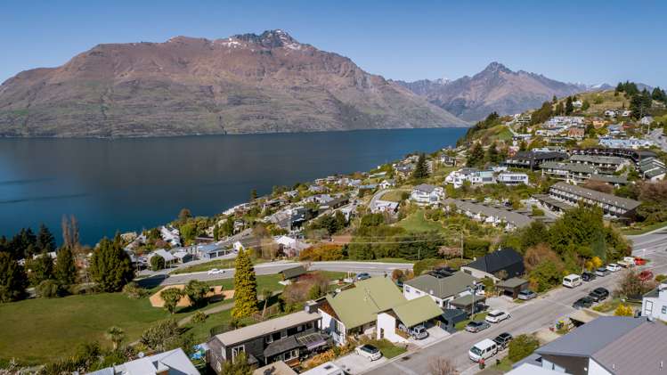 17b Cameron Place Fernhill/Sunshine Bay_24