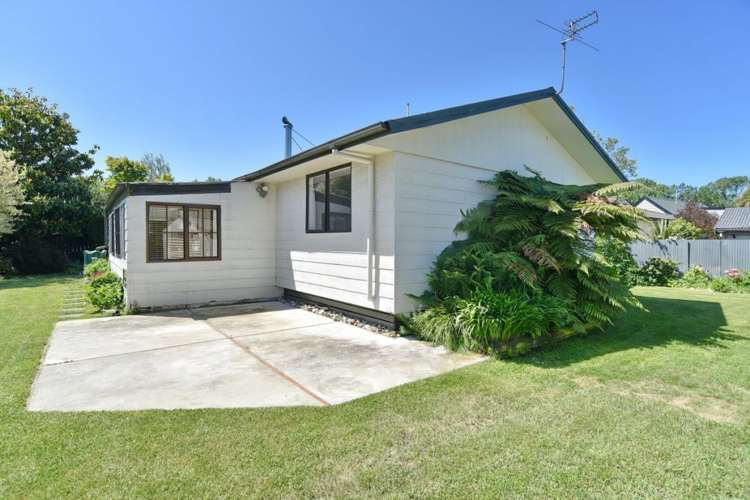 1 Mckenzie Place Waikuku Beach_16