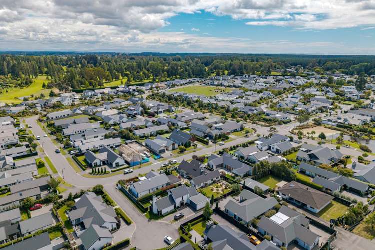 17 Waterstock Way Parklands_29