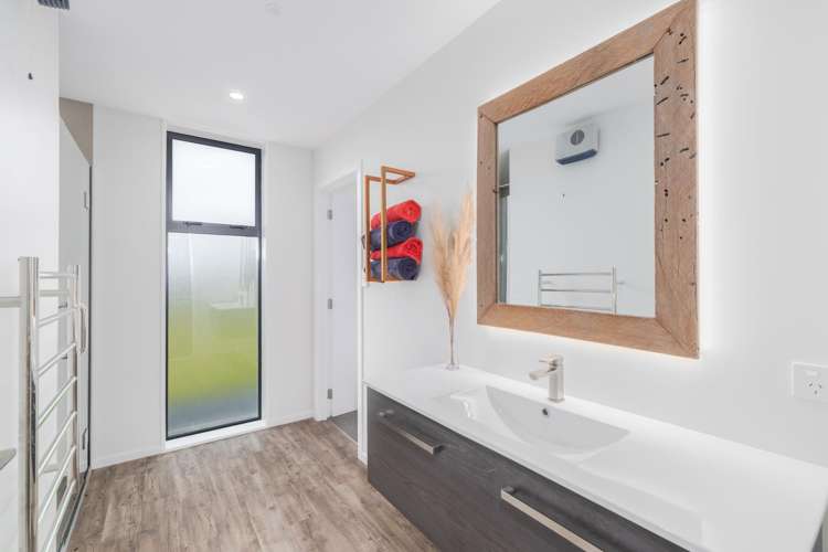 50 Luge Loop Castle Hill_12