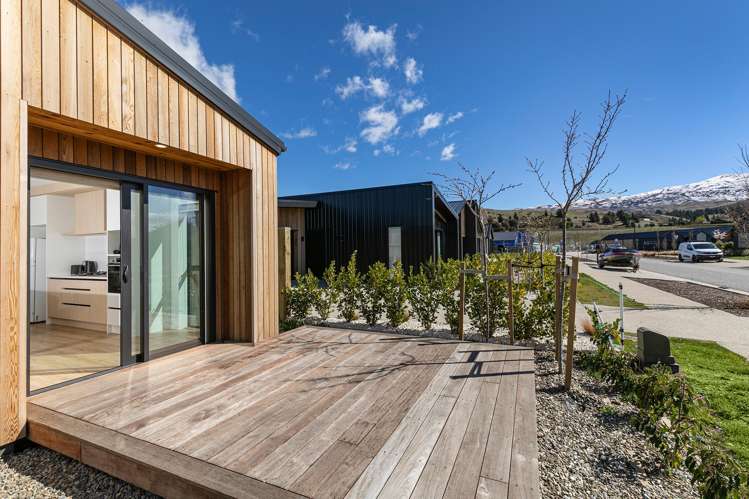 23 Wooing Tree Avenue Cromwell_19