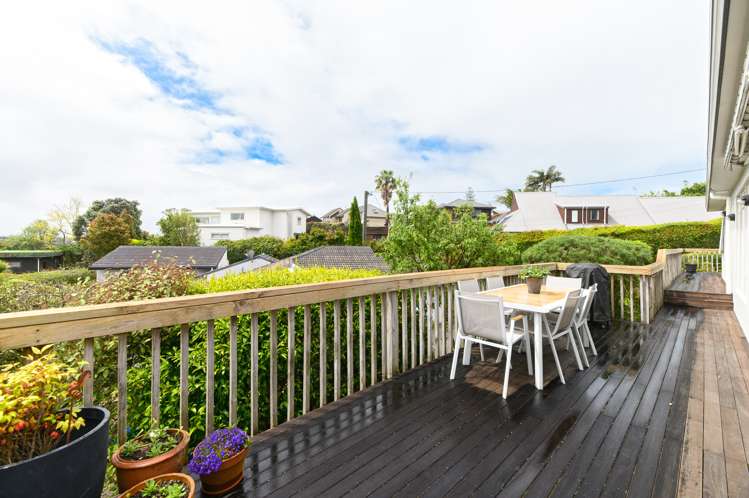 2/87a Kowhai Road Mairangi Bay_8