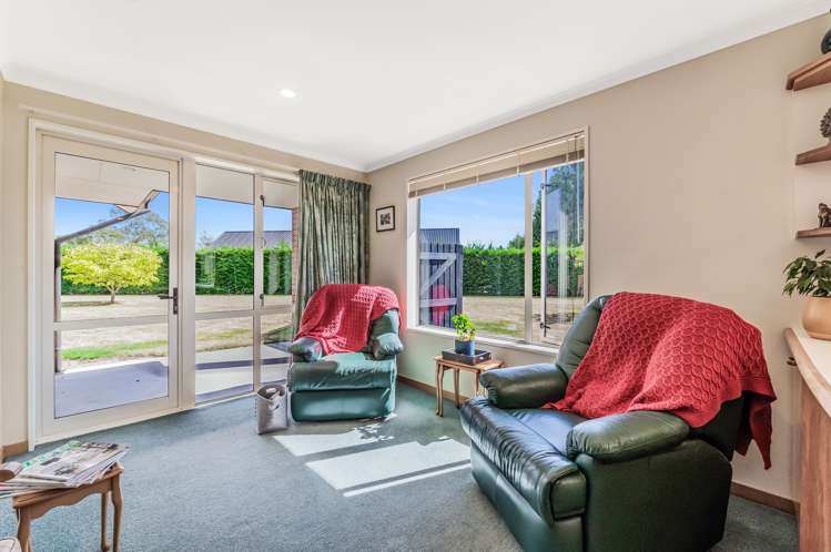 21 Churchlea Place Darfield_12