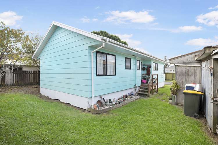2/7 Rewarewa Road Te Atatu Peninsula_7