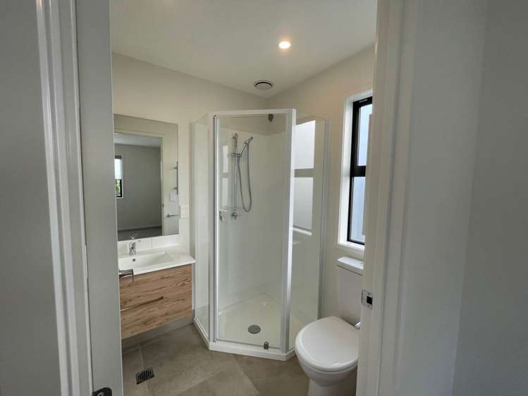 3/66 Neil Avenue Te Atatu Peninsula_10