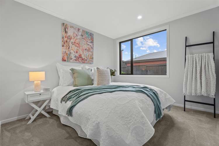 53 Earp Crescent Chartwell_14