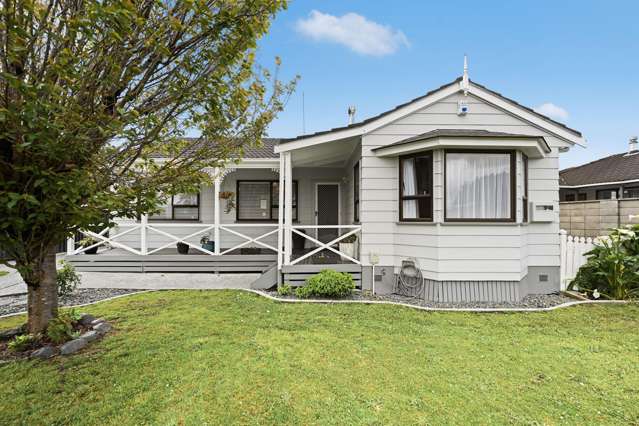 Freehold Dinsdale Classic – Owners Need Quick Sale