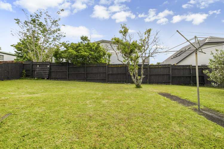 6 Bodi Place Te Atatu South_16
