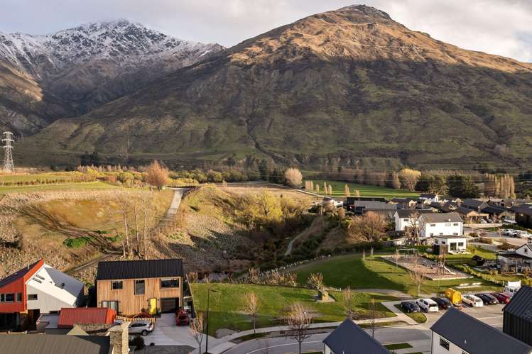 17 Lorne Street Dalefield/Wakatipu Basin_20