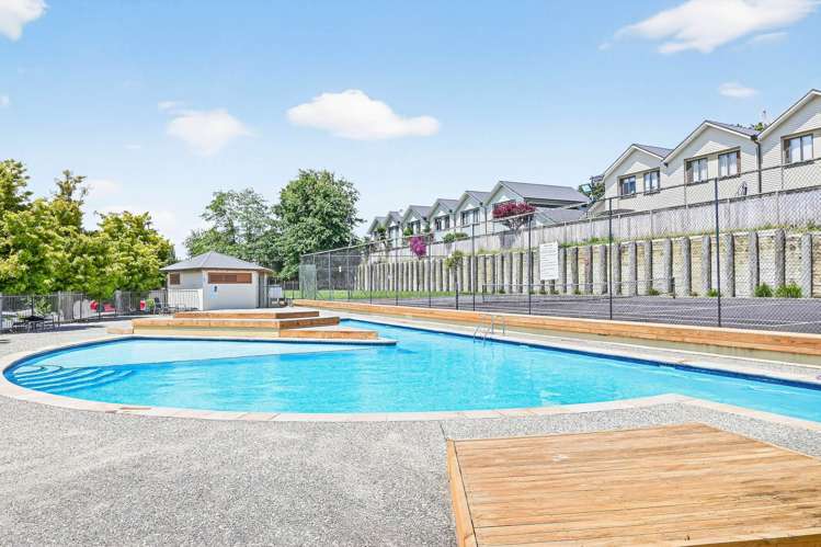 10/11 The Avenue Albany_8