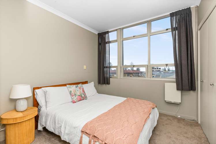 3f/3 Shakespeare Road Napier South_10