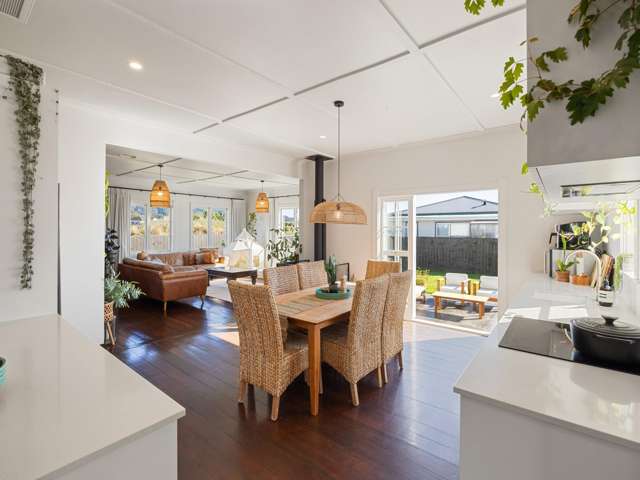 Pristine modernized character oasis!