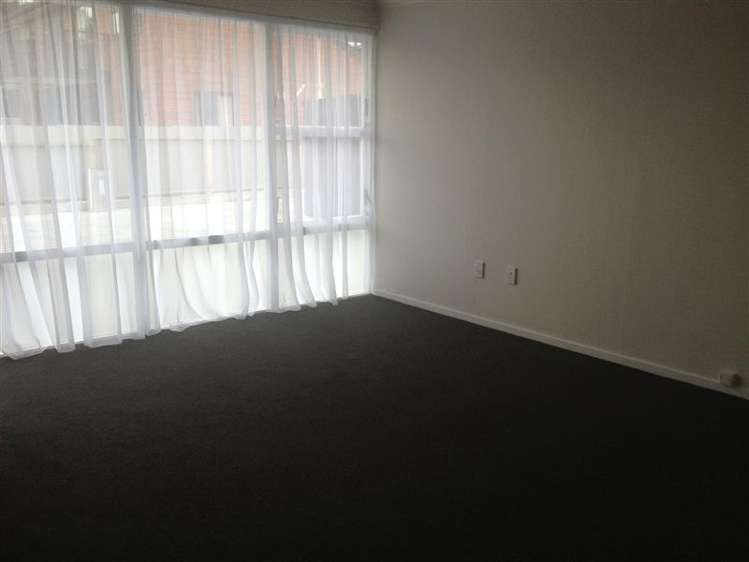 2/157 Eye Street Appleby_2