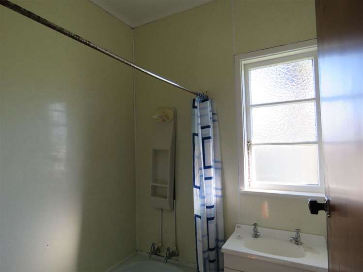 23 Kahu Street Ohura_7