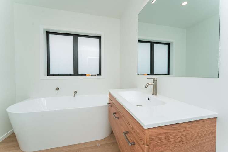 5 Rayner Lane Marton_11