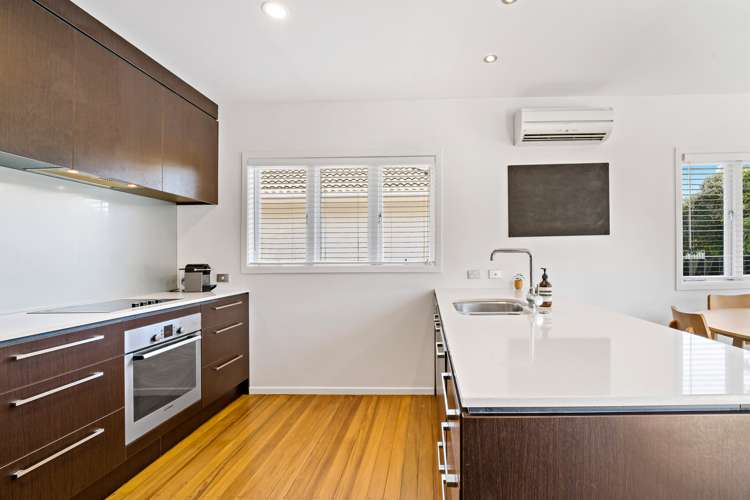 92 Abbotts Way Remuera_10