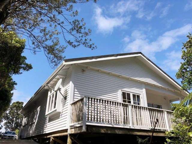 75a Chamberlain Road, Karori, Wellington