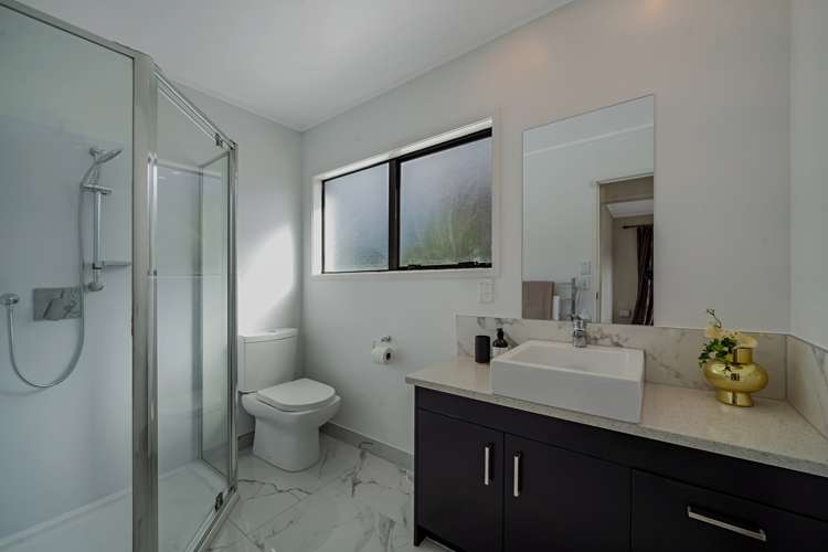 7b Lowtherhurst Road Massey_16