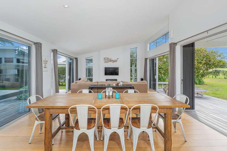 112 Ashley Place Matarangi_6