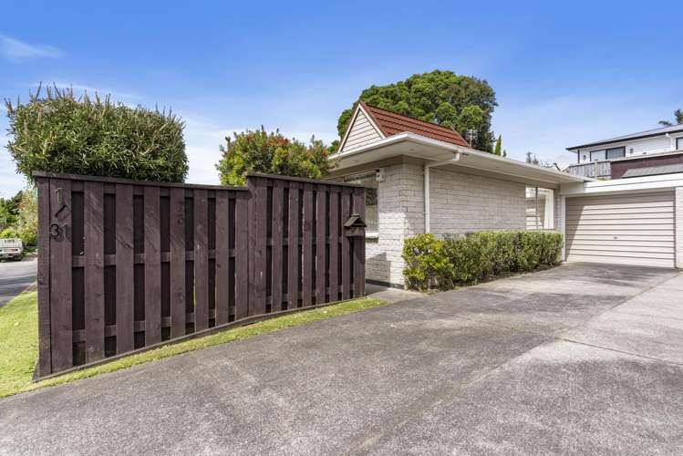 1/31 Glenmore Road Sunnyhills_16