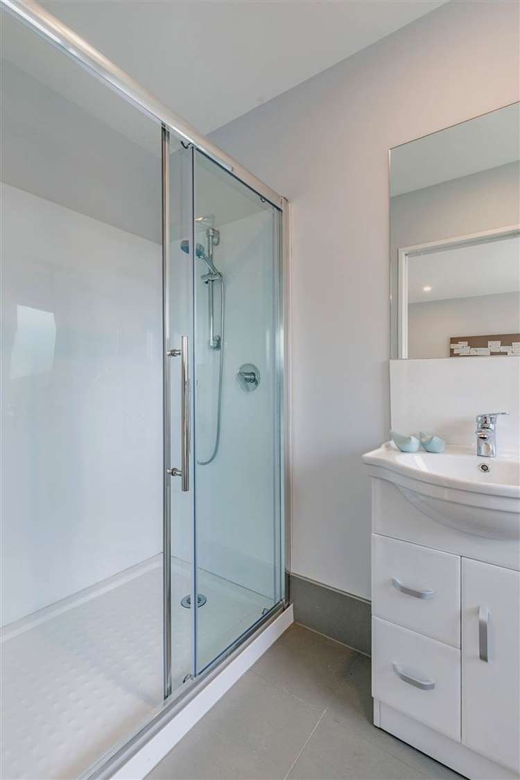 1/25 Kennington Drive Clendon Park_11