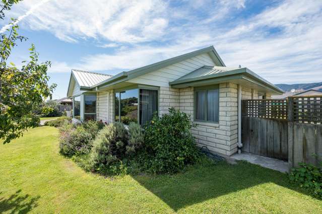 74 Aldinga Avenue Stoke_3