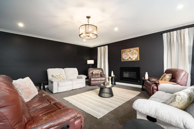 131 Melksham Drive Churton Park_11