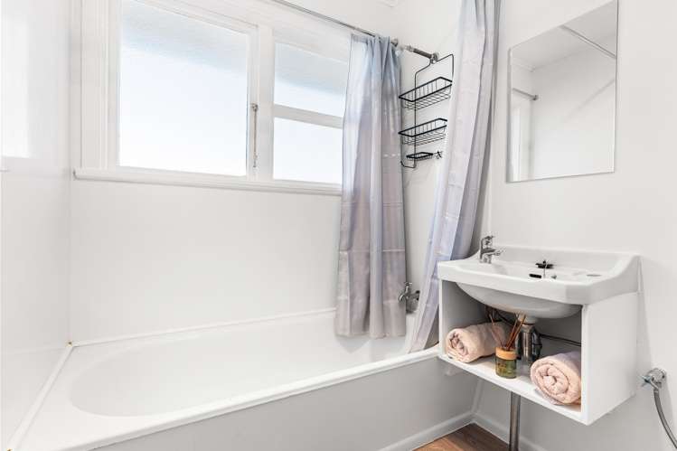 20 Parera Grove Heretaunga_9
