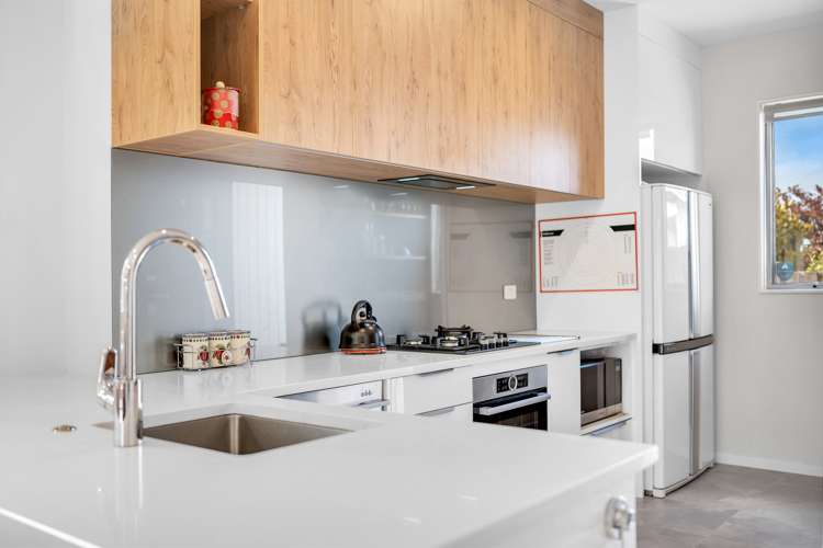 71d Glenmore Road Sunnyhills_13