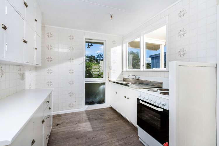 53 Taurus Crescent Beach Haven_14