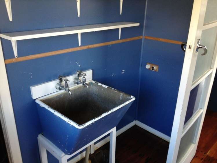 102 Cook Street Hamilton East_9