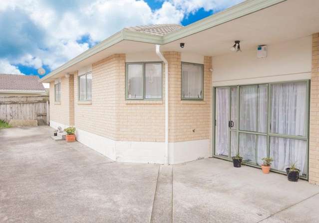 Great Location in Manurewa – Freshly Updated 4 Bedroom Home