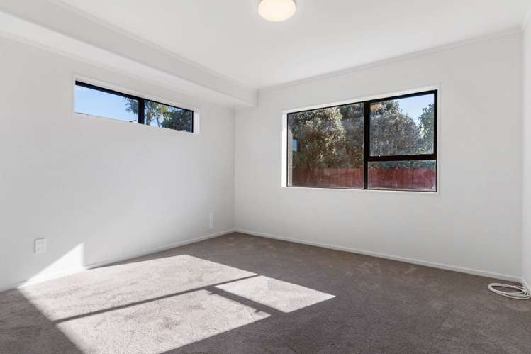 8/4074 Great North Road Glen Eden_10