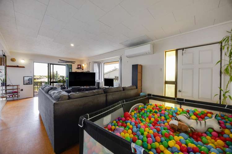 12 Puriri Avenue Kaiaua_14