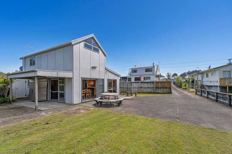 18B Captain Cook Road_2