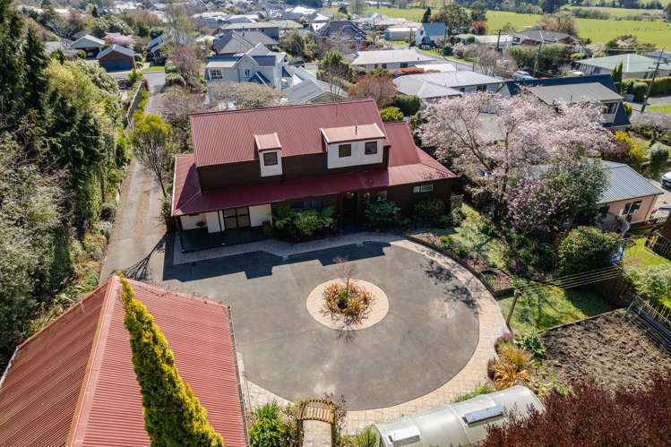 2 Jaffray Drive East Taieri_17