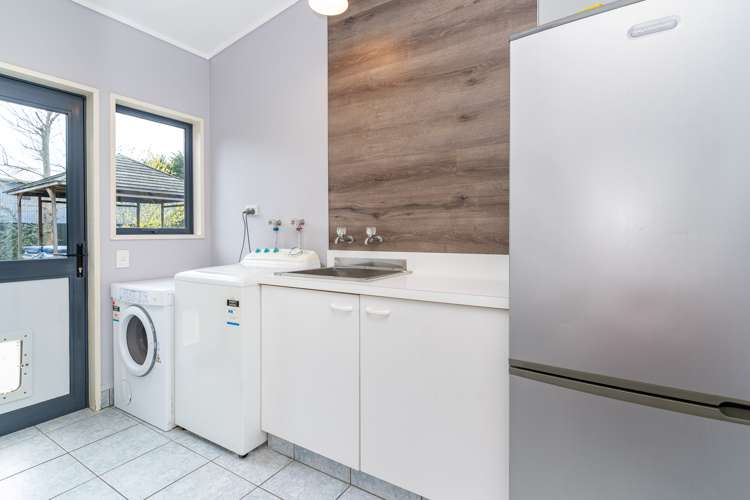 4 Hamilton Court Milton_28