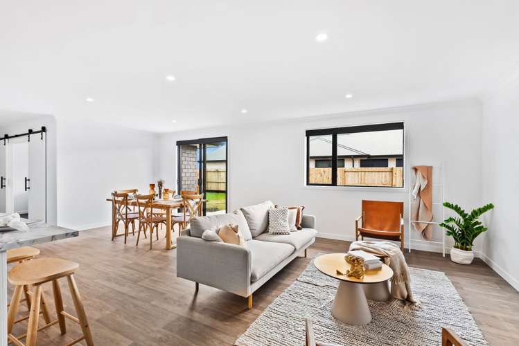 15 Taurangawaka Road One Tree Point_1