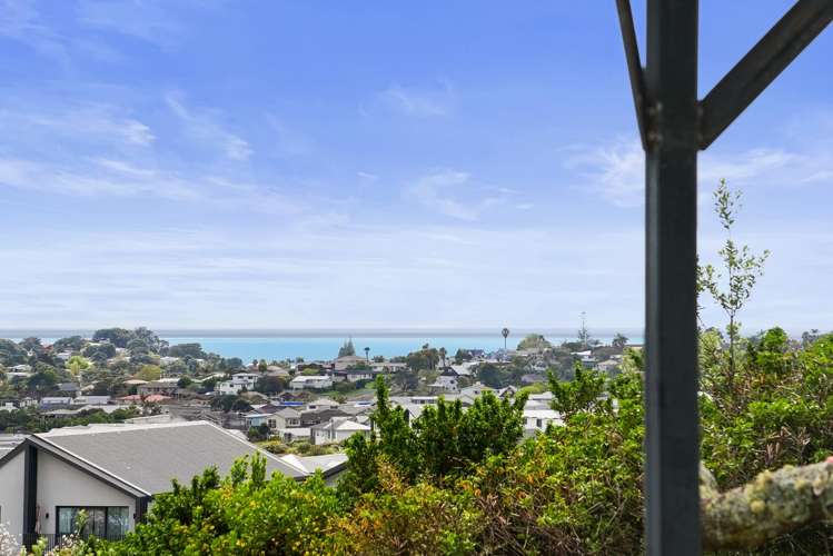 24 John Dee Crescent_1