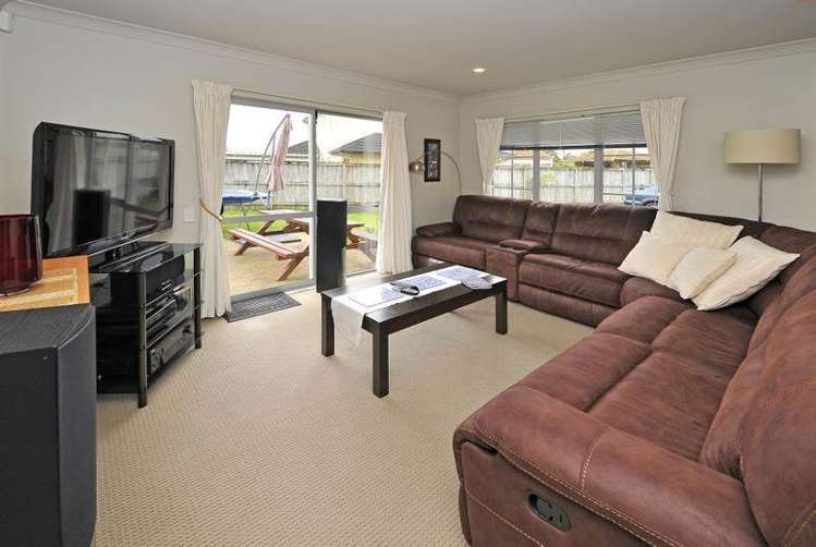 14 Fergy Crescent Wattle Downs_7